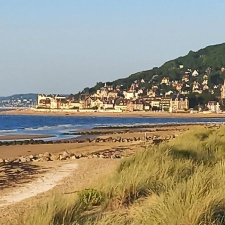 O Douceurs Sucrees Cabourg Bed and Breakfast Eksteriør billede