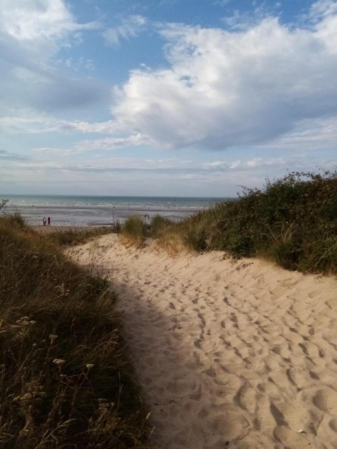 O Douceurs Sucrees Cabourg Bed and Breakfast Eksteriør billede